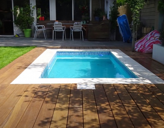 Pool Deck Maintenance: How to Prepare Your Pool Deck for Summer